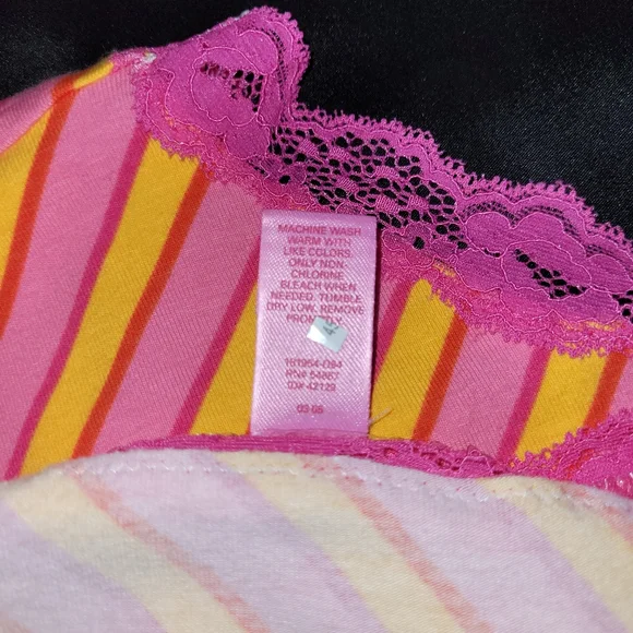 NEW VINTAGE VS PINK SMALL STRIPED THONG LACE TRIM COTTON PANTIES - Picture 8 of 9